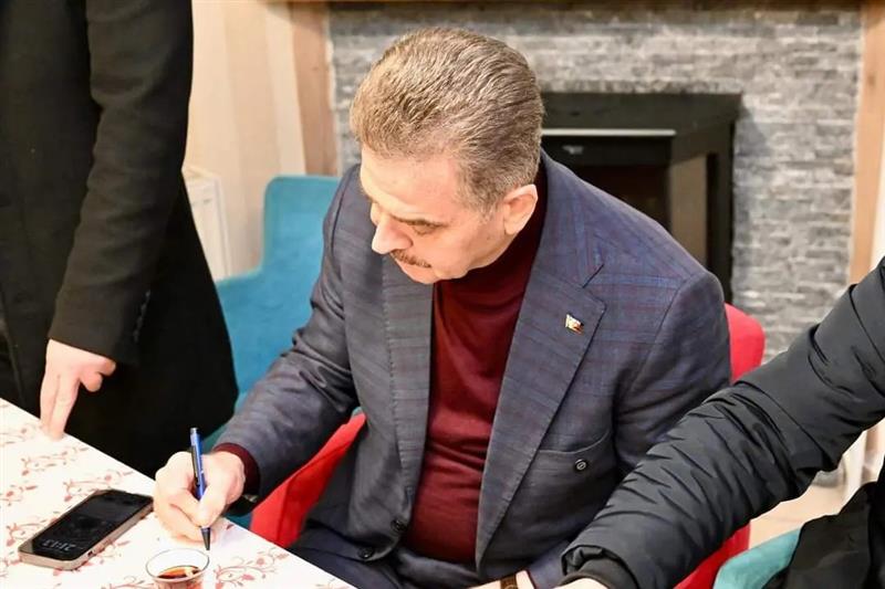 Gaziosmanpa�a Belediye Baskan� Ve B�k.Aday� Sn.Hasan Tahsin Usta
