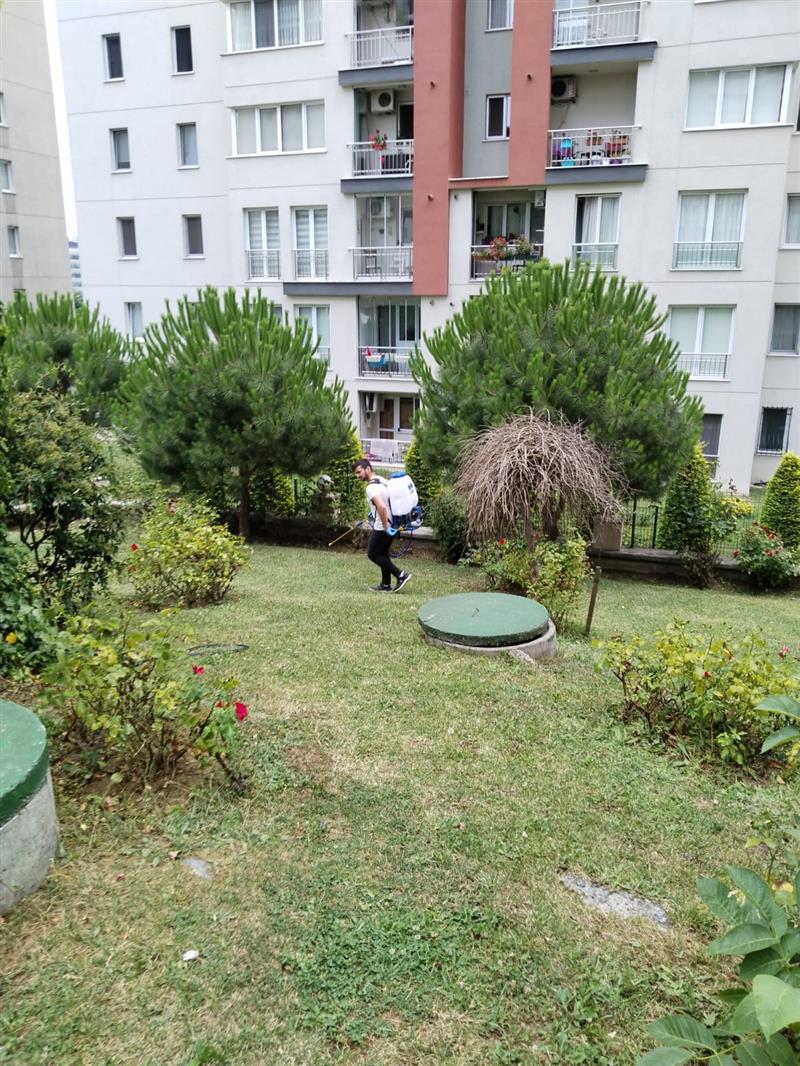 Degerli Komsular�m�z,Ortak Alanlar�m�z Her Ay Rutin Olarak �la�lanmaktad�r.