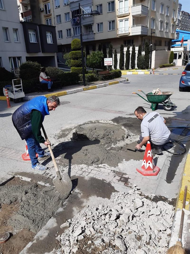K�� Sonras� Sitemizin Bozulan Yollar�n�n Tamirine Ba�lad�k.